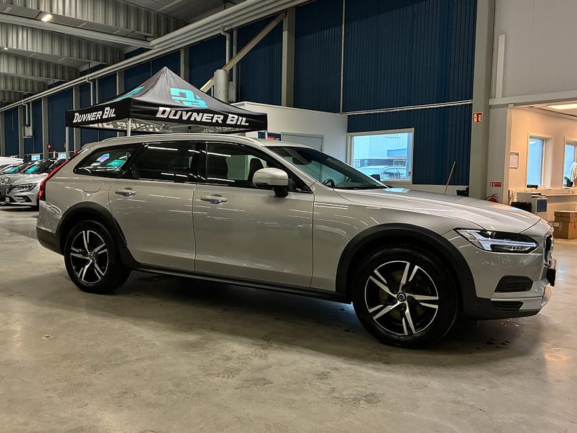 Bild 2 av Volvo V90 Cross Country