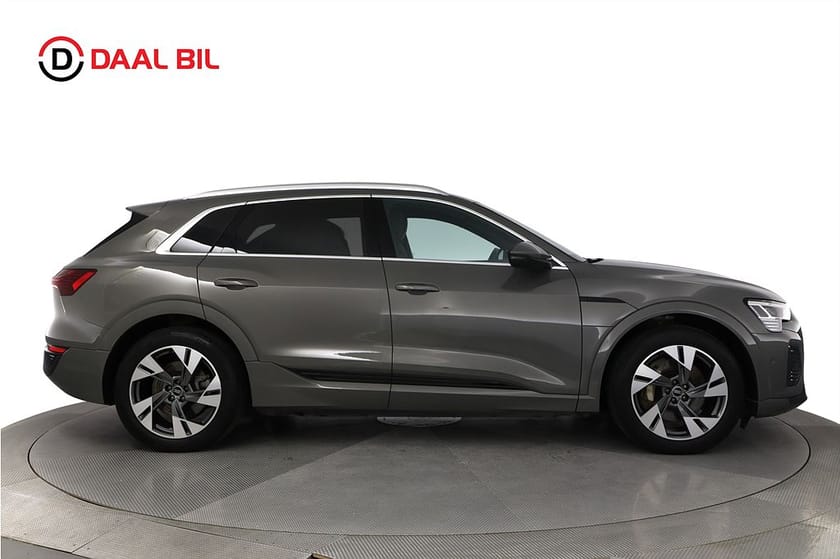 Bild 5 av Audi Q8 55 e-tron quattro