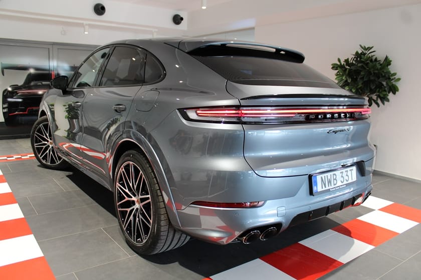 Bild 2 av Porsche Cayenne S E-Hybrid Coupé