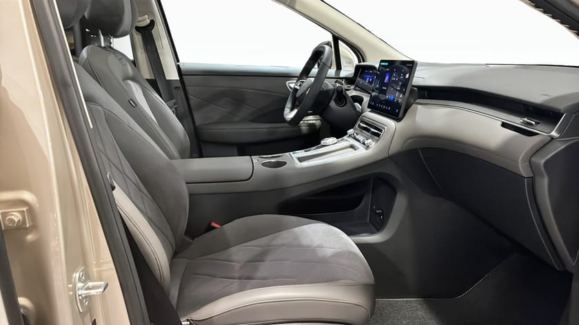 Bild 3 av MG S6 EV Dual Motor