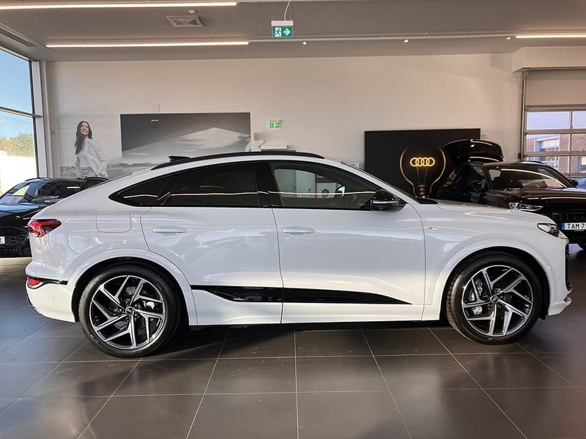 Bild 3 av Audi Q6 Sportback e-tron quattro
