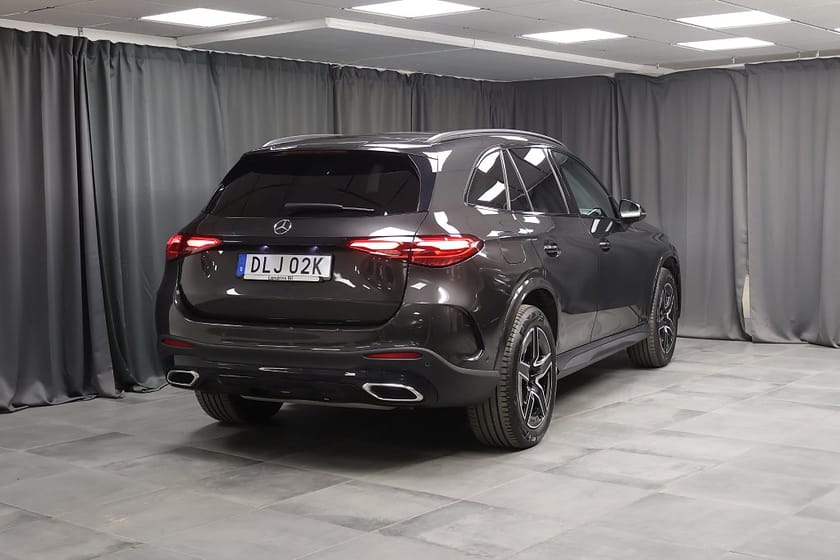 Bild 2 av Mercedes-Benz GLC 300 e 4MATIC
