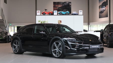 Porsche Taycan 4 Cross Turismo