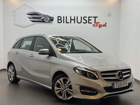 Mercedes-Benz B 180
