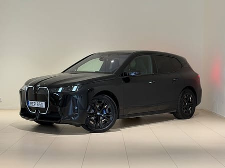 BMW iX xDrive60