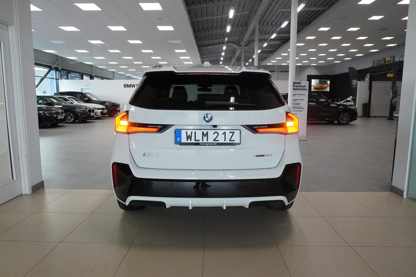 Bild 4 av BMW iX1 xDrive30