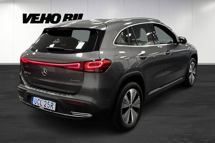 Bild 3 av Mercedes-Benz EQA 300 4MATIC