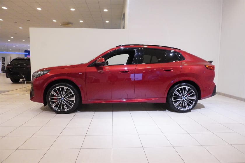 Bild 4 av BMW iX2 xDrive30