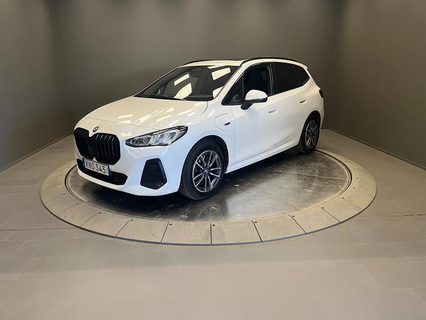 Bild 1 av BMW 230e xDrive Active Tourer