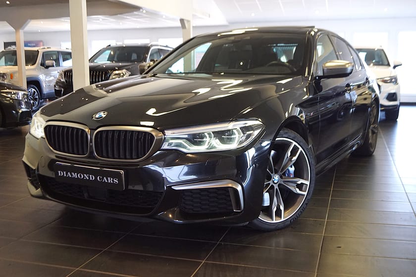 Bild 1 av BMW M550i xDrive Sedan