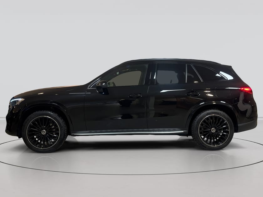 Bild 2 av Mercedes-Benz GLC 300 e 4MATIC