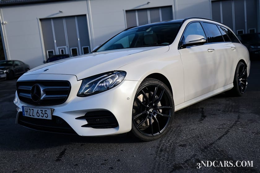 Bild 1 av Mercedes-Benz E 400 T 4MATIC