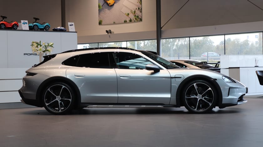 Bild 2 av Porsche Taycan 4 Cross Turismo