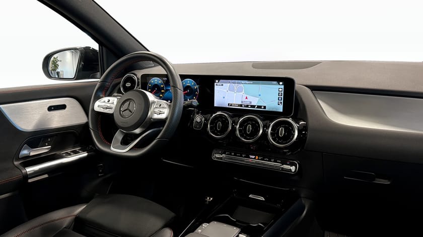 Bild 3 av Mercedes-Benz GLA 250 4MATIC
