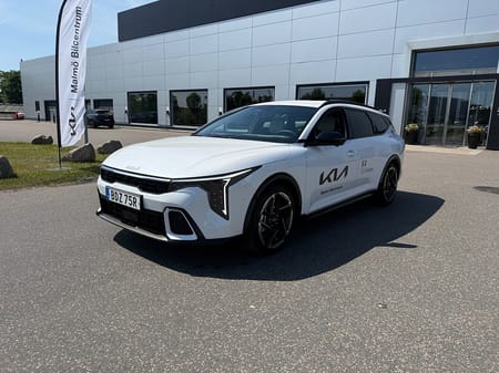 Kia K4 Sportswagon