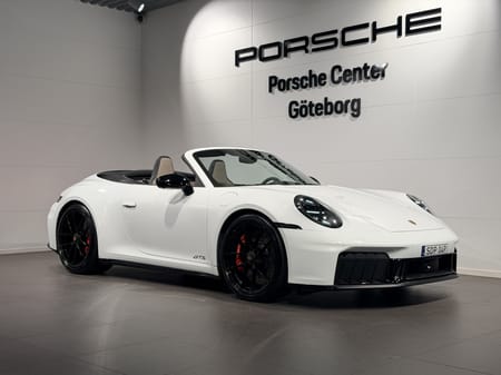 Porsche 911 Carrera 4 GTS Cabriolet