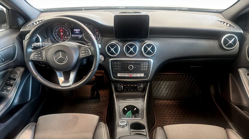 Bild 4 av Mercedes-Benz A 180 d