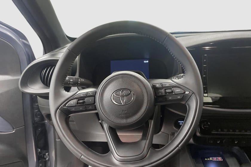 Bild 2 av Toyota Aygo X Hybrid