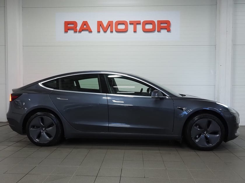 Bild 4 av Tesla Model 3 Standard Range Plus