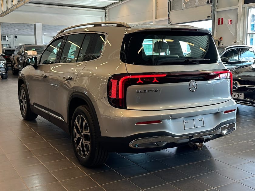 Bild 4 av Mercedes-Benz GLB 250+ EQ