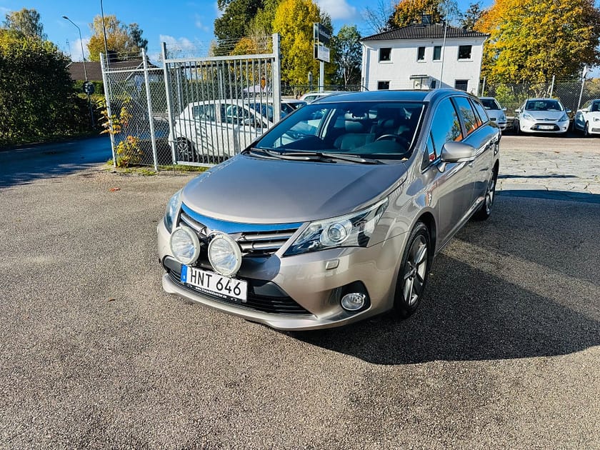 Bild 2 av Toyota Avensis Kombi