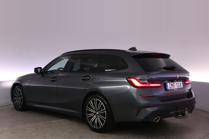 Bild 4 av BMW 330e xDrive Touring