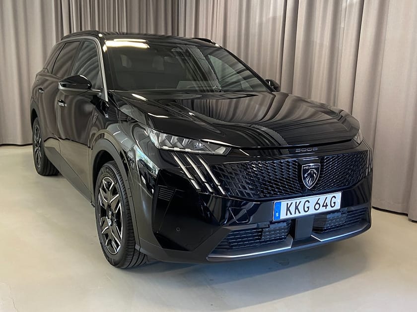 Bild 1 av Peugeot 5008 Hybrid 145