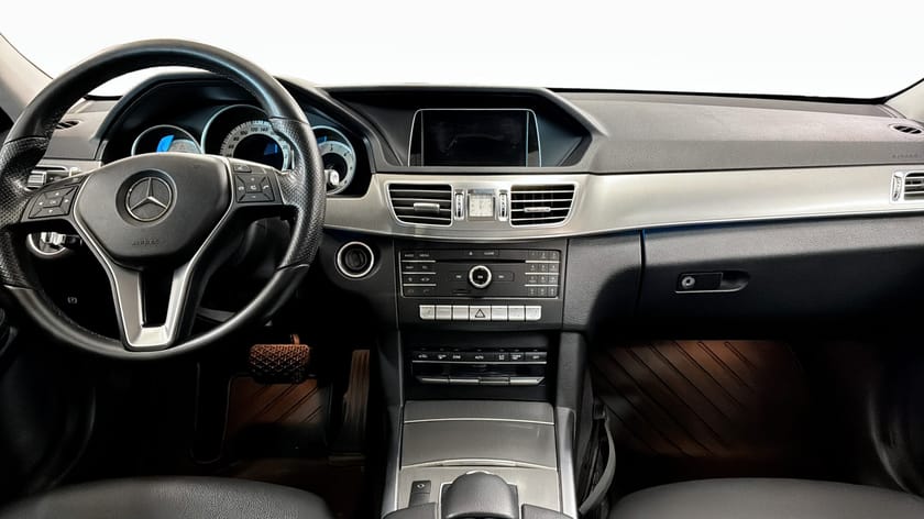 Bild 4 av Mercedes-Benz E 220 CDI
