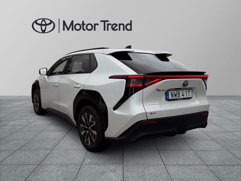 Bild 3 av Toyota bZ4X