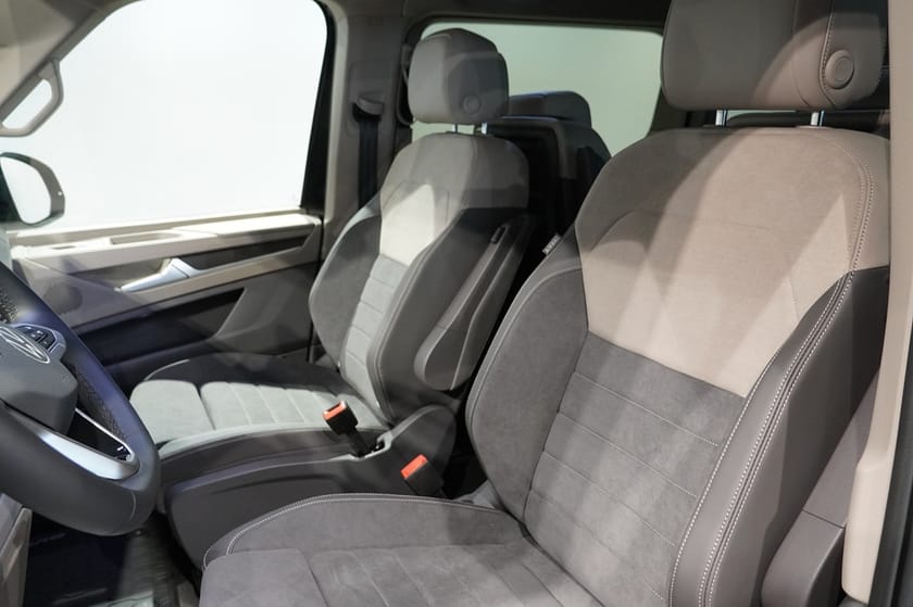 Bild 5 av Volkswagen Multivan eHybrid 4M