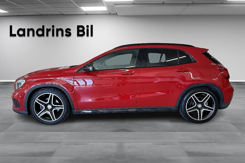 Bild 4 av Mercedes-Benz GLA 220 d 4MATIC