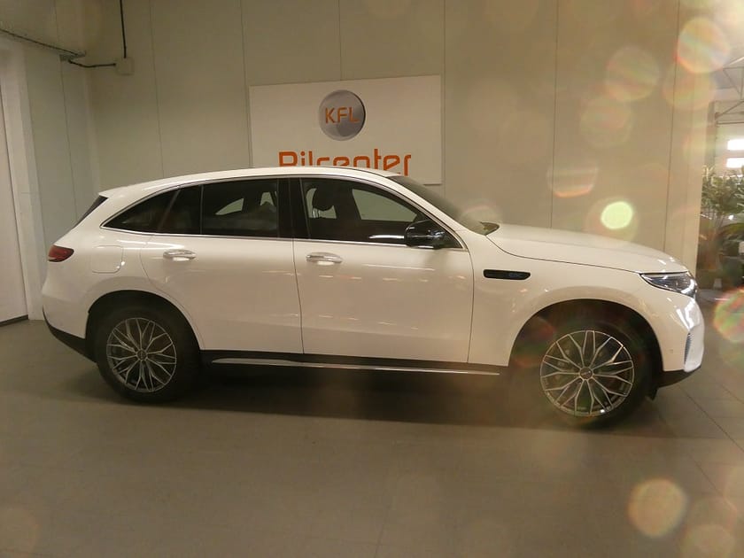 Bild 4 av Mercedes-Benz EQC 400 4MATIC