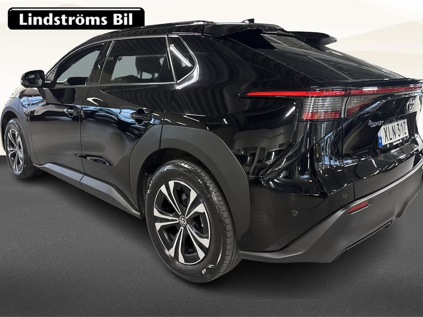 Bild 4 av Toyota bZ4X