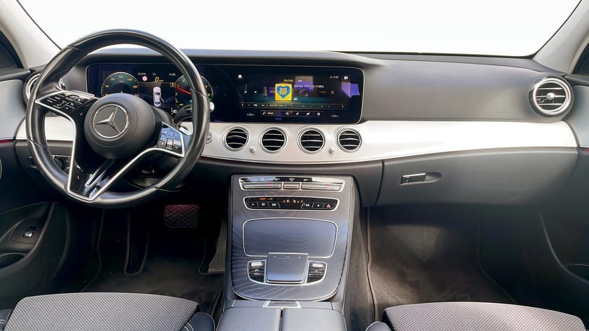 Bild 4 av Mercedes-Benz E 300 de 4MATIC