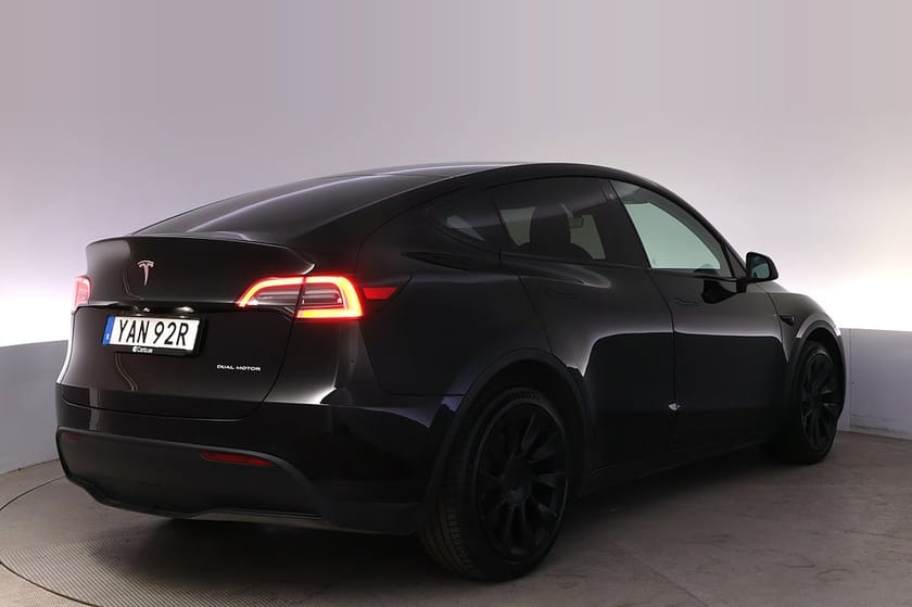 Bild 5 av Tesla Model Y Long Range AWD