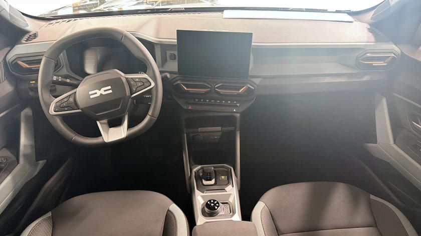 Bild 4 av Dacia Duster hybrid-G 150 4x4