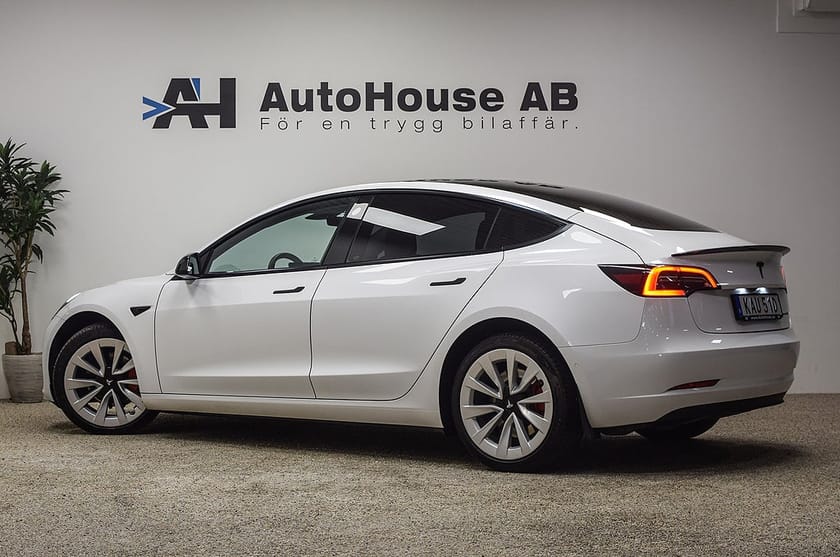 Bild 2 av Tesla Model 3 Long Range AWD