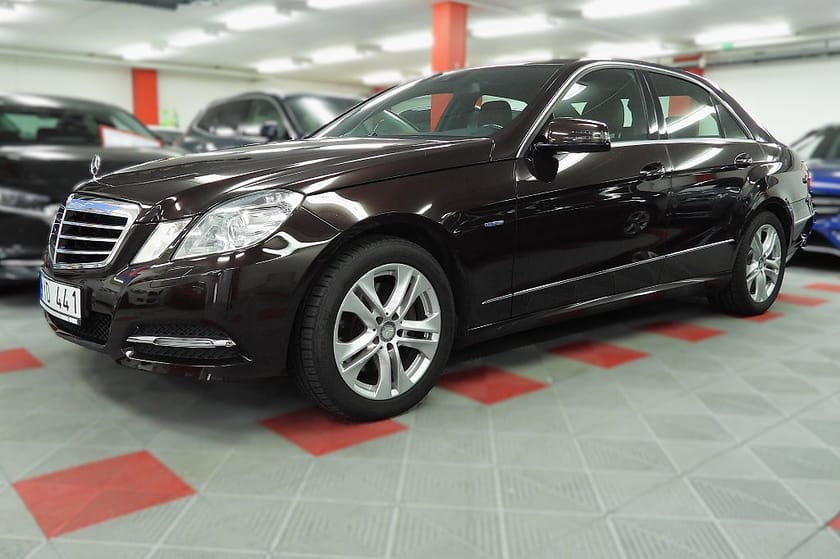 Bild 2 av Mercedes-Benz E 250 BE