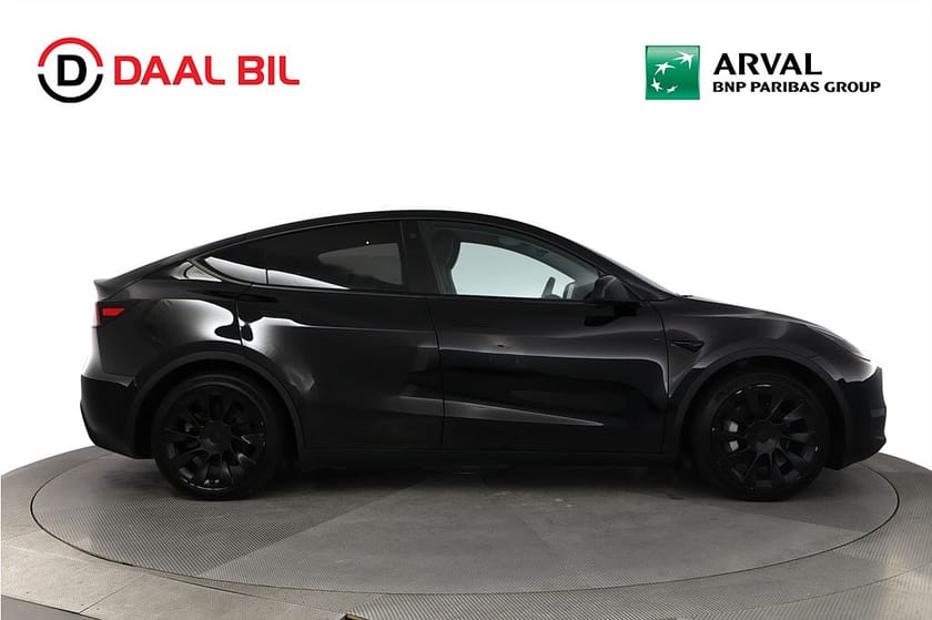 Bild 5 av Tesla Model Y Long Range AWD