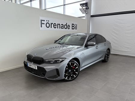 BMW 330e xDrive Sedan