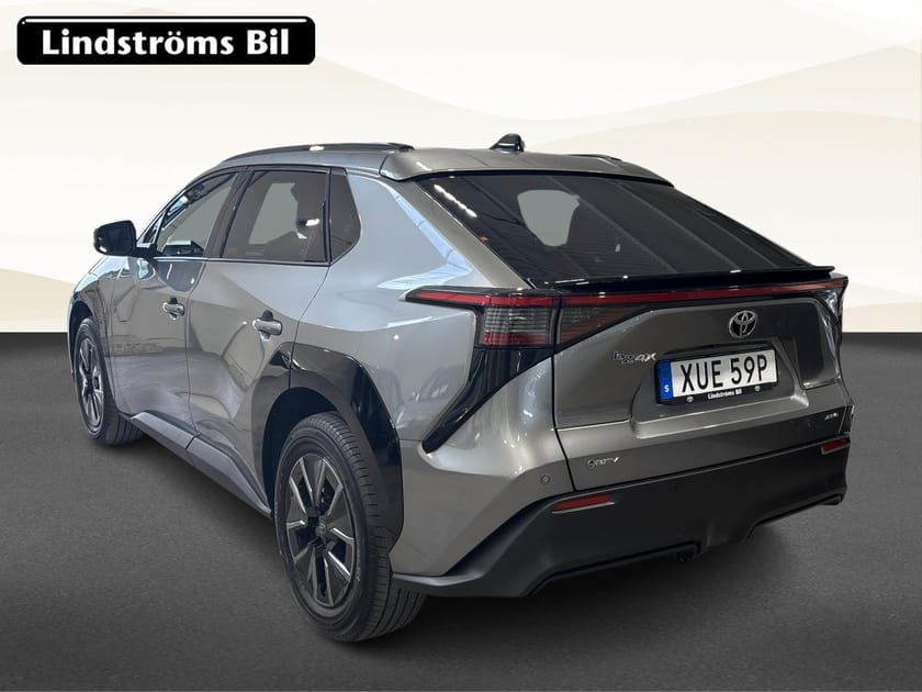 Bild 4 av Toyota bZ4X
