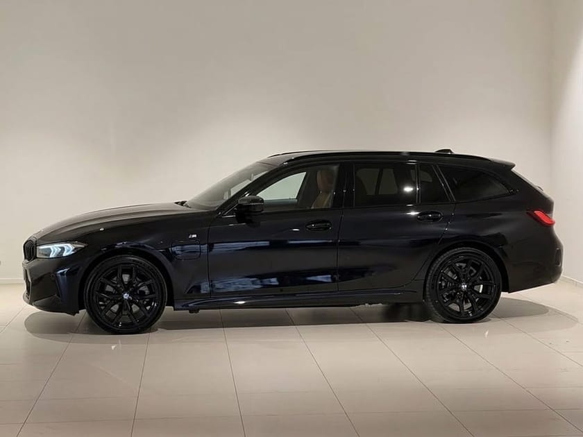 Bild 2 av BMW 330e xDrive Touring