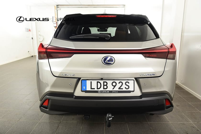 Bild 5 av Lexus UX 250h E-Four