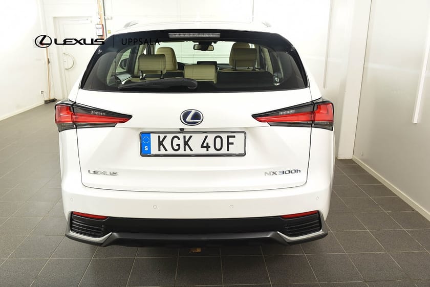 Bild 4 av Lexus NX 300h AWD