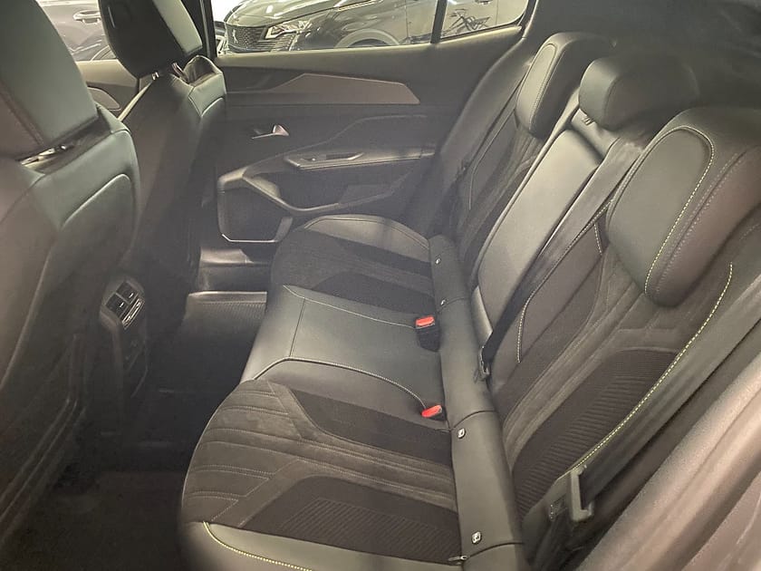 Bild 5 av Peugeot 408 Hybrid 145