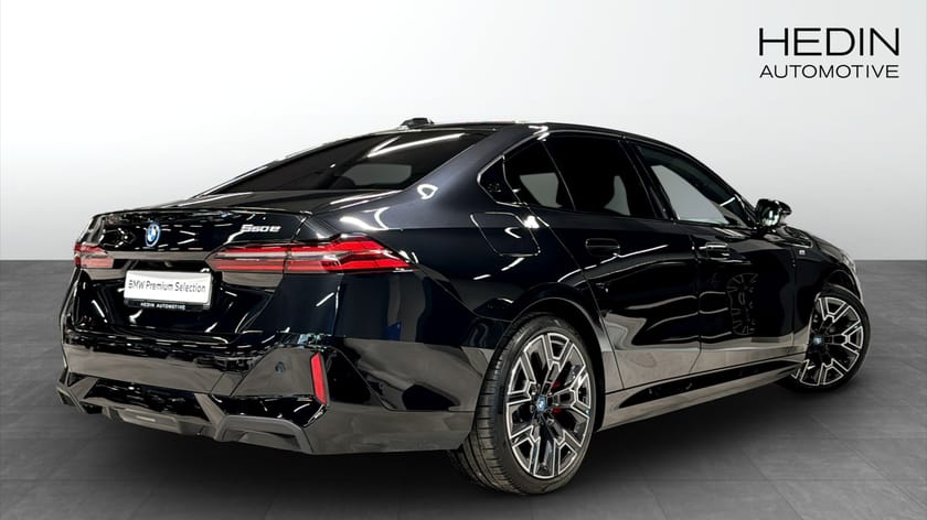 Bild 2 av BMW 550e xDrive Sedan