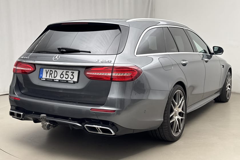 Bild 3 av Mercedes-Benz AMG E 63 S T 4MATIC+