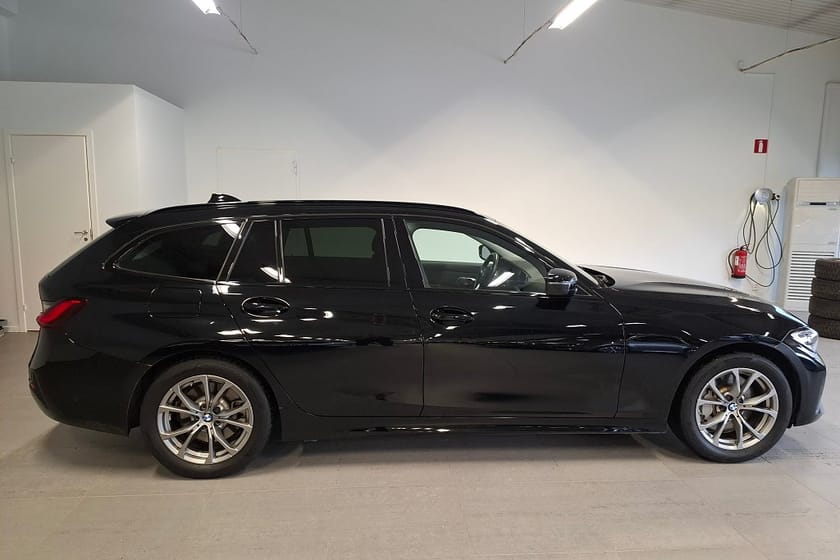 Bild 4 av BMW 330e Touring