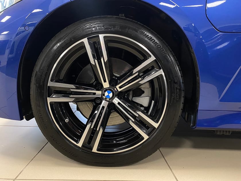 Bild 2 av BMW 330e xDrive Touring
