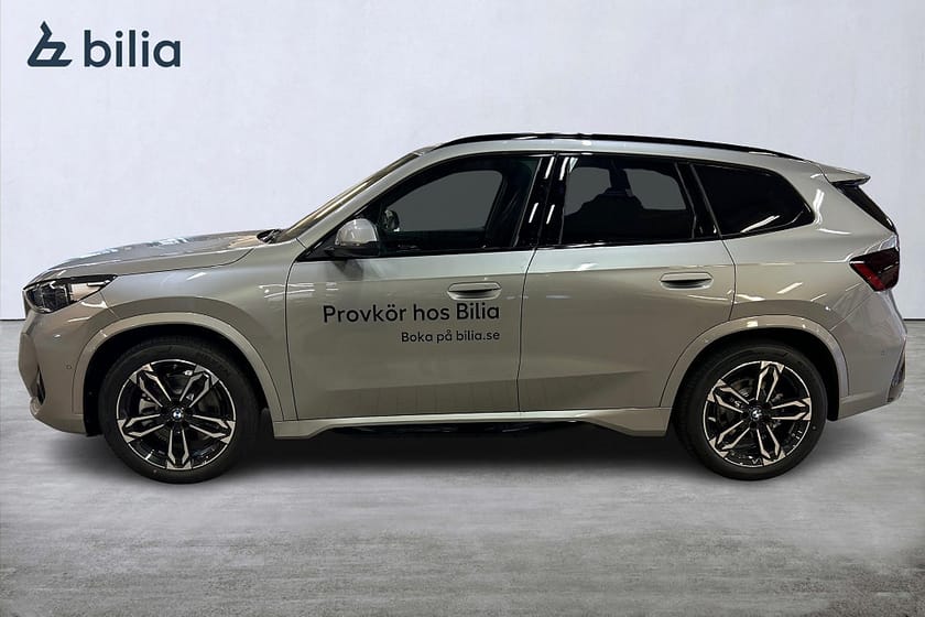 Bild 2 av BMW iX1 xDrive30